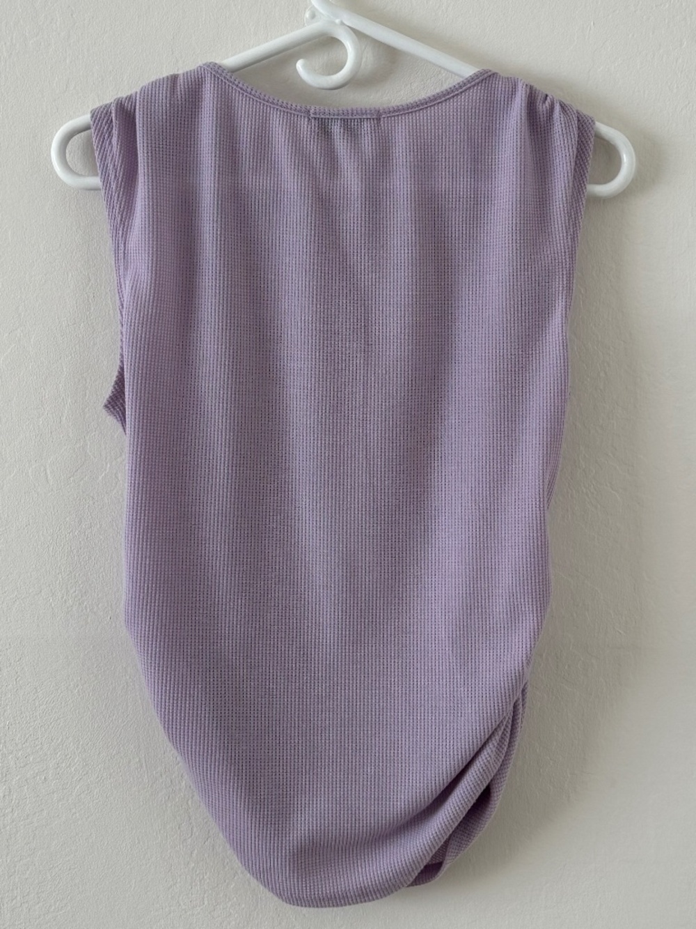 Gilli Lavender Waffle Sleeveless Tee with Ruching sz S - Picture 2 of 8